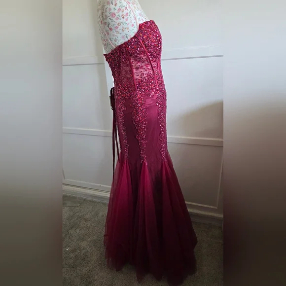 Phila Sofia Elegant RED Strapless Evening Gown Size 10 - Picture 8 of 14
